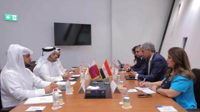 وزير السياحة يستقبل رئيس هيئة قطر للسياحة لبحث التعاون السياحي بين البلدين