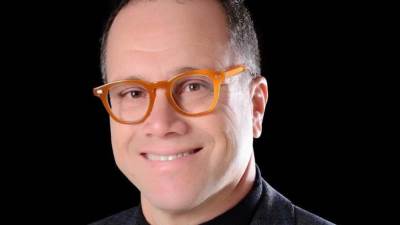 "القابضة للسياحة" تقرر تكليف "هشام الدميري" قائمًا بأعمال العضو المنتدب التنفيذي لشركة "إيجوث"