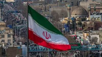 فرنسا وبريطانيا وألمانيا تحذر إيران من إعادة فرض عقوبات حال عدم التوصل لاتفاق نووي