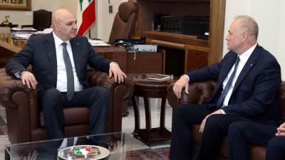 رئيس لبنان يبحث مع السفير الروسي سبل تعزيز العلاقات بين البلدين