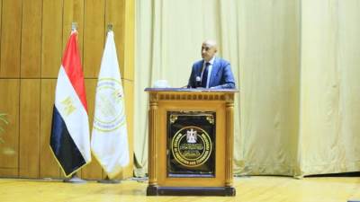 وزير التعليم يعقد لقاءً مع مديرى ووكلاء المديريات التعليمية ومديرى الإدارات التعليمية