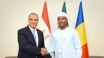 وزير الخارجية يتوقف في العاصمة نجامينا ويلتقى بعبد الله صابر فضل وزير خارجية تشاد