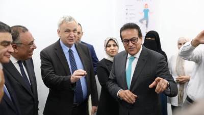 وزير الصحة يفتتح أول معمل متطور للمحاكاة بالمعهد الفني الصحي بالإسماعيلية
