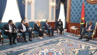 رئيس أنجولا يبحث مع "المقاولون العرب" تعزيز التعاون وتنفيذ مشروعات في لواندا