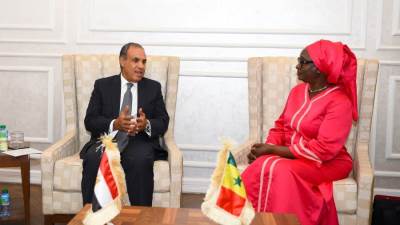 وزير الخارجية والهجرة يلتقي مع وزيرة التكامل الأفريقي والشئون الخارجية السنغالية