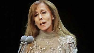 وسائل إعلام لبنانية.. إنهيار فيروز بعد وفاة زياد الرحباني