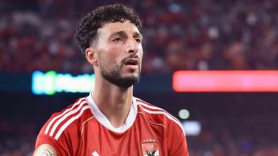 الأهلي يوافق على انتقال وسام أبو علي إلى كولومبوس كرو الأمريكي