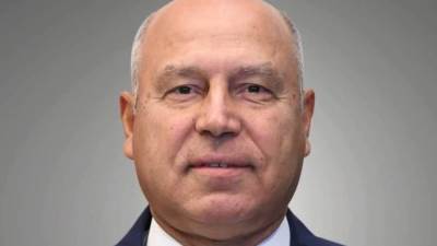 وزير الصناعة والنقل يعلن إطلاق برنامج تدريبي مجاني لتدريب وتأهيل سائقى الأتوبيسات والنقل الثقيل