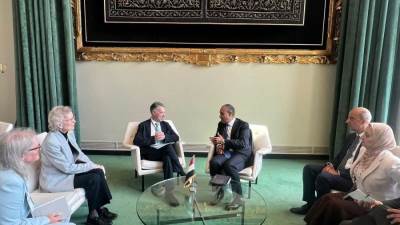 وزير الخارجية يلتقي بقادة مجموعة الحكماء The Elders الداعمة للسلام