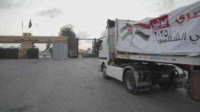 بدء دخول ثالث قوافل "زاد العزة .. من مصر إلى غزة" المحملة بنحو 1300 طن مساعدات متنوعة