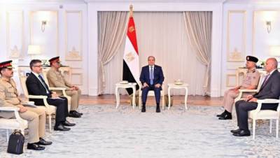 الرئيس السيسى يستقبل رئيس هيئة الأركان المشتركة لجمهورية باكستان