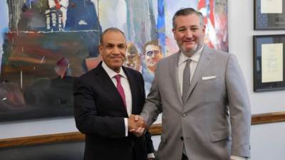 وزير الخارجية يلتقي السيناتور "تيد كروز" عضو لجنة العلاقات الخارجية بمجلس الشيوخ الأمريكي