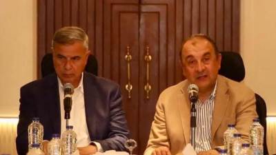 وزير قطاع الأعمال العام ومحافظ الإسكندرية يبحثان تعزيز التعاون في الاستثمار السياحي والفندقي وتعظيم الاستفادة من الأصول