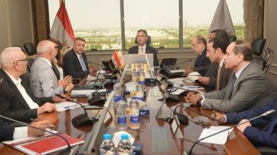 وزير التموين يجتمع مع رؤساء مجالس إدارات شركات مضارب رشيد وكفر الشيخ والبحيرة لمتابعة منظومة العمل