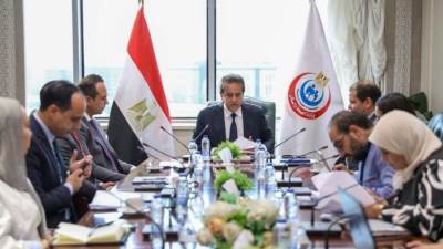 وزير الصحة يعقد اجتماعًا مع هيئتي «التأمين الصحي الشامل والرعاية الصحية» لمتابعة مستوى جودة الخدمات المقدمة للمواطنين