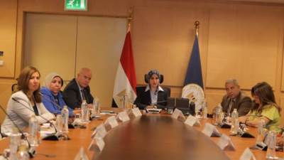 نائب وزير السياحة تلتقي مع لجنة الثقافة والسياحة والآثار والإعلام بنموذج مُحاكاة مجلس الشيوخ المصري