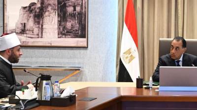 رئيس الوزراء يتابع جهود الوزارة وهيئة الأوقاف المصرية فيما يتعلق بإدارة مختلف أصول وأملاك الوقف