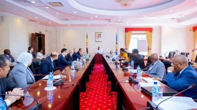 الدكتور هاني سويلم والدكتور بدر عبد العاطي يلتقيان مع فخامة الرئيس يوري موسيفيني رئيس جمهورية أوغندا 