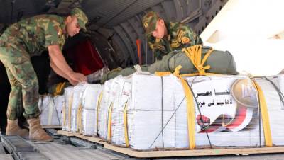 القائد الأعلى للقوات المسلحة إستمرار الإسقاط الجوى للمساعدات الإنسانية على قطاع غزة