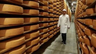 الجبن السويسري في مواجهة رسوم ترامب وسط مخاوف من خسارة السوق الأمريكية