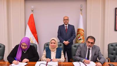 وزير العمل يشهد توقيع بروتوكول تعاون مع مؤسستي "مصر الخير" و"عمارة مصر للبحث العلمي وتنمية المجتمع" لدمج ذوي الإعاقة في سوق العمل