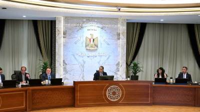 رئيس الوزراء يترأس اجتماع المجموعة الوزارية الاقتصادية