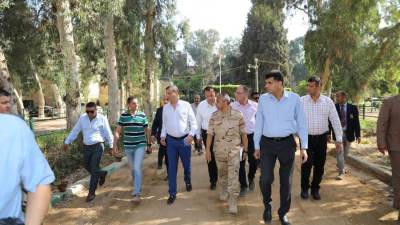 وزير الزراعة يتفقد أعمال التطوير بمحطة الزهراء للخيول العربية الأصيلة ويوجه بسرعة الإنجاز