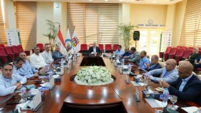 وزير البترول والثروة المعدنية يتابع توسعات ميناء الحمراء البترولي بالعلمين