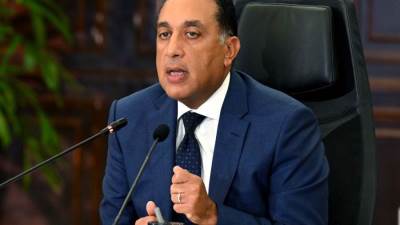 رئيس الوزراء يتابع مشروعات إعادة إحياء "وسط البلد" والقاهرة الخديوية