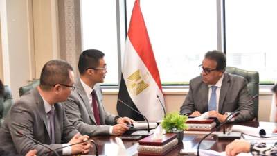 وزير الصحة يبحث مع رئيس «هواوي» العالمية تعزيز التعاون في الذكاء الاصطناعي والتحول الرقمي