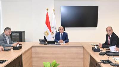 وزير الري يتابع أعمال تطوير منظومة المراقبة والتشغيل بالسد العالي وصيانة خزان أسوان وبواباته