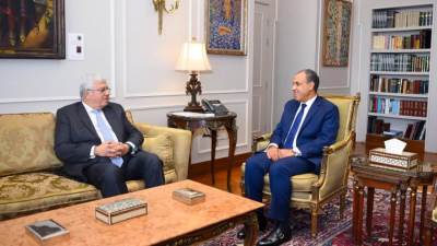 وزير الخارجية يستقبل وزير التعليم العالي والبحث العلمي.. ولقاء مع السفراء ورؤساء البعثات الدبلوماسية المصرية المنقولين إلى الخارج