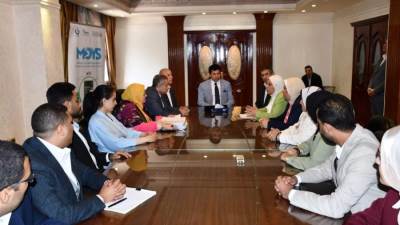 وزير الشباب يسلم  "١٠" عقود وأوراق الاحتضان لأصحاب الشركات الناشئة 