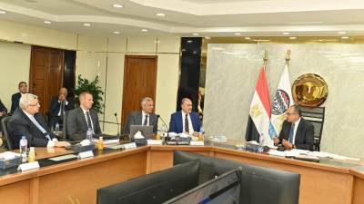 وزير قطاع الأعمال: قفزة في الإيرادات المستهدفة إلى 18 مليار جنيه والأرباح المتوقعة 3.4 مليارًا بنمو 343%