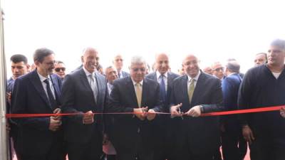  وزير التعليم العالي يفتتح المجمع الطبي لمؤسسة "تعليم" بمحافظة بني سويف