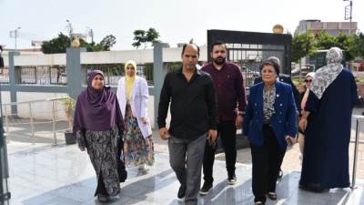 نائب وزير الصحة تتفقد مركز طب الأسرة بالأبعادية الجديدة وتوصي بتوفير كراسي انتظار للمترددين