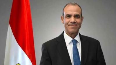 وزير الخارجية يؤكد ضرورة استئناف المفاوضات بشأن البرنامج النووي الإيرانى