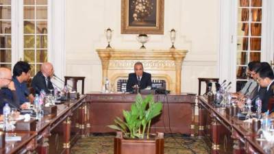 وزير الخارجية يستعرض محددات الموقف المصرى من التطورات الإقليمية مع ممثلي وسائل الإعلام الأجنبية المعتمدة بمصر