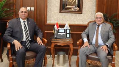 اللواء جمال عوض يلتقي نقيب المحامين لبحث التعاون في ملف التأمينات الاجتماعية