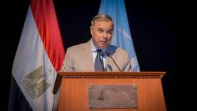 محافظ الإسكندرية يوجه بفصل عامل بشاطئ النخيل ظهر فى فيديو أثناء طلب إكرامية