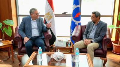 وزير البترول والثروة المعدنية يلتقي محافظ السويس في مستهل زيارته للمحافظة لبحث سبل التعاون المشترك 