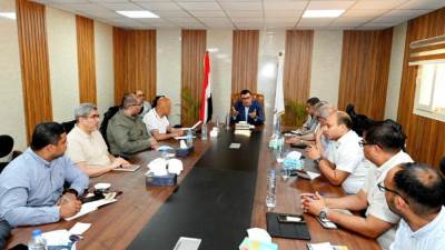 وزير الإسكان يستهل جولته اليوم بعقد اجتماع لمتابعة موقف تنفيذ المشروعات التنموية بالساحل الشمالى الغربي