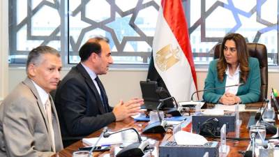  وزيرة التنمية المحلية تلتقي فريق عمل برنامج الأمم المتحدة الإنمائي لبحث نتائج التعاون في المشروعات المشتركة