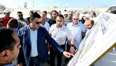 وزير الإسكان يتفقد مشروع بحيرات "نيو مارينا" و"البوغاز" والفيلات والشاليهات بمارينا 8