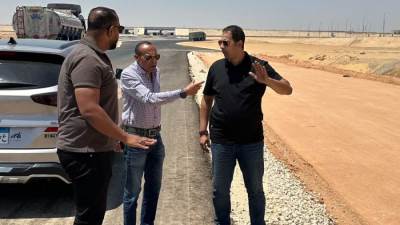رئيس جهاز مدينة سفنكس الجديدة يتفقد مشروعات الطرق والمرافق 