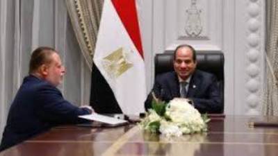 الرئيس السيسى يجتمع بمحافظ البنك المركزى ويستعرض الوضع الاقتصادى العالمى