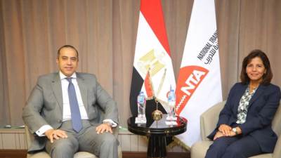 وزير الشئون النيابية والقانونية والتواصل السياسي يلتقي المدير التنفيذي للأكاديمية الوطنية للتدريب