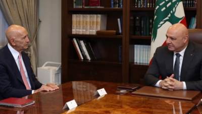 رئيس لبنان يطالب بضرورة التزام الأطراف الأخرى بورقة الإعلان المشتركة