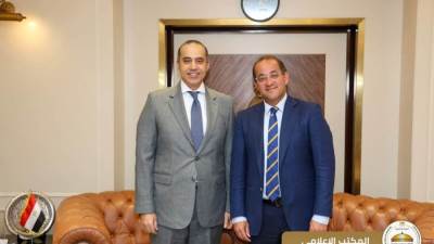 وزير الشئون النيابية والقانونية يلتقي  وزير المالية ورئيس جهاز حماية المنافسة ومنع الممارسات الاحتكارية