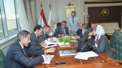 وزير التموين يلتقي بعدد من أعضاء مجلسي النواب والشيوخ